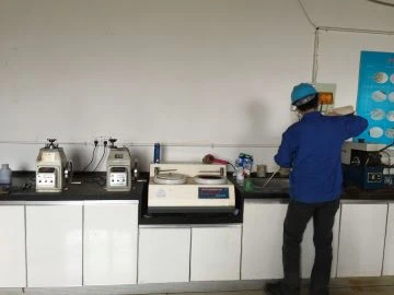 Technická kontrola skrutiek a drôtov
